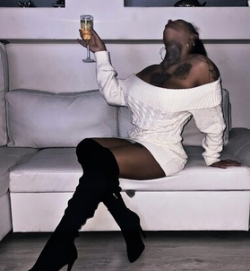 Ravenna (23+ éves) - Telefon: +36 30 / 393-6659 - Budapest, VI