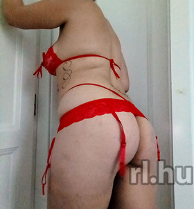 Rebeka (24 éves) - Telefon: +36 20 / 209-4057 - Budapest, VIII