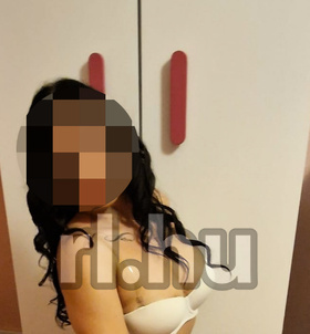Rebeka (20+ éves) - Telefon: +36 30 / 352-0714 - Debrecen