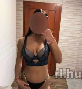 Rebeka (18 éves) - Telefon: +36 70 / 146-5405 - Szeged