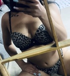 Rebeka (24 éves) - Telefon: +36 70 / 342-3855 - Debrecen