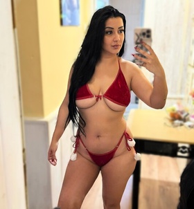 Rebeka (23+ éves, Nő) - Telefon: +36 70 / 597-4870 - Debrecen, szexpartner