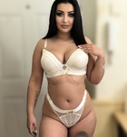 Rebeka (23+ éves) - Telefon: +36 70 / 597-4870 - Debrecen