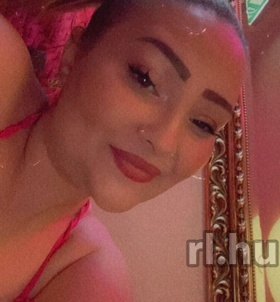 Sz�kesfeh�rv�r, Roxi 06209697461