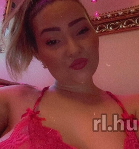 Sz�kesfeh�rv�r, Roxi 06209697461