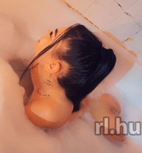 Roxi (20+ éves) - Telefon: +36 30 / 209-8134 - Szikszó