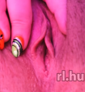 Rubi (20+ éves) - Telefon: +36 70 / 637-4636 - Budapest, XIX