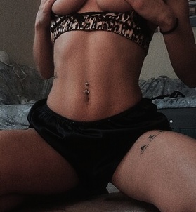 Sarah-sex (24 éves) - Telefon: +36 30 / 607-8964 - Budapest, XI