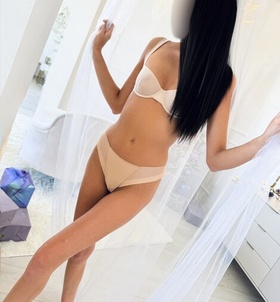Budapest, Sarah 06209802433
