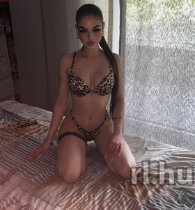 Scarlett (19 éves) - Telefon: +36 30 / 108-4515 - Győr