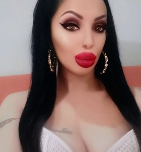 Debrecen, Selina 06702171102