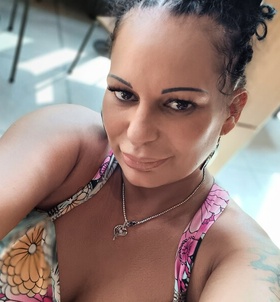 Budapest, Simona 06708813344