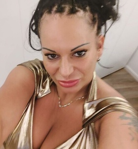 Budapest, Simona 06708813344