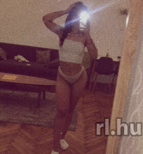 Sofia20 (19 éves) - Telefon: +36 30 / 684-5920 - Budapest, V