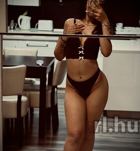 Sofia20 (19 éves) - Telefon: +36 30 / 684-5920 - Budapest, V