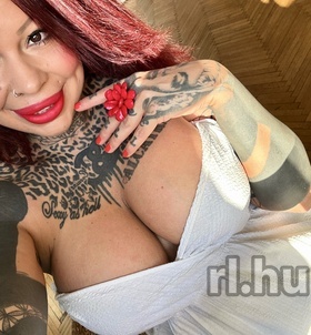 SoniaStarchild Budapest domina lányok