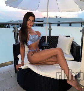 SonyaBritt Budapest escort Mädchen