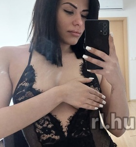 SweetVenom Budapest szexpartner lányok