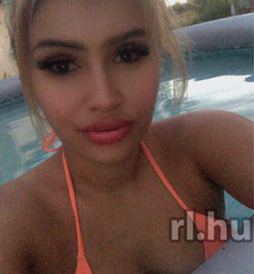 Szandi (22 éves, Nő) - Telefon: +36 30 / 561-0374 - Budapest, VII., szexpartner