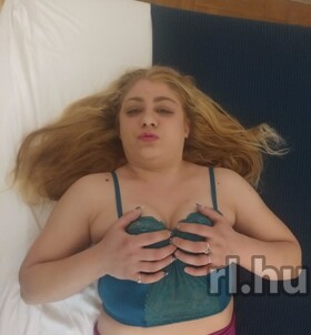Szandra (24 éves) - Telefon: +36 20 / 614-7727 - Budapest, IX