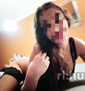 P�cs, Szintia 06208550607