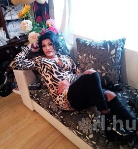 Sziszi (40+ éves) - Telefon: +36 20 / 590-0168 - Veszprém