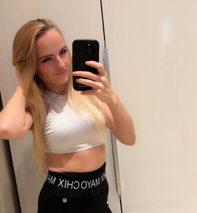 Sziszi (18+ éves) - Telefon: +36 70 / 314-5410 - Budapest, V