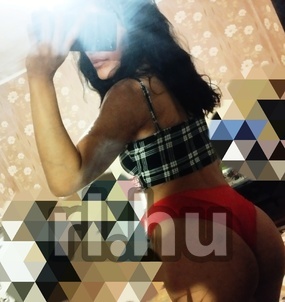 Szofia (24 éves) - Telefon: +36 20 / 915-6739 - Gyöngyös