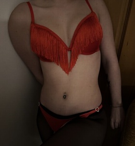 Szofia21 (21+ éves) - Telefon: +36 20 / 955-8081 - Kecskemét