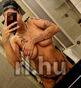 Szonjaexclusive Budapest escort Mädchen