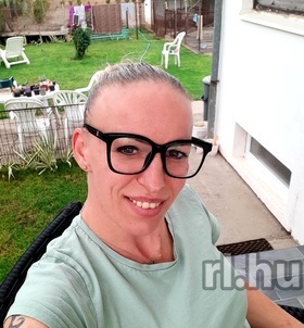 Szuzi Hódmezővásárhely escort Mädchen
