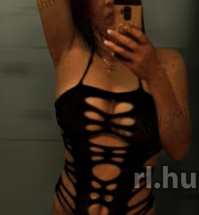 Tessa (45 éves) - Telefon: +36 70 / 292-0976 - Veszprém