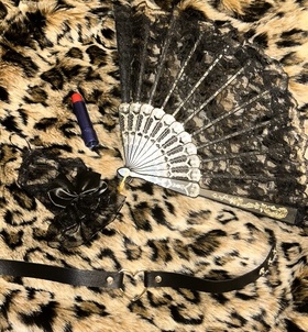 Tina (25 éves) - Telefon: +36 20 / 544-6645 - Győr