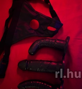 Tina (25 éves) - Telefon: +36 20 / 544-6645 - Győr