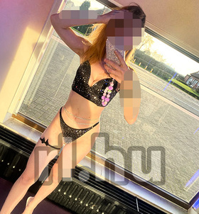 Tina (20 éves) - Telefon: +36 70 / 217-6345 - Mosonmagyaróvár