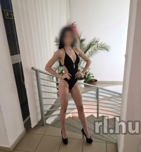 Tina (20 éves) - Telefon: +36 70 / 733-5560 - Kecskemét