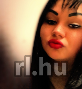 Tinaa (20 éves, Nő) - Telefon: +36 70 / 217-6536 - Pécs, szexpartner