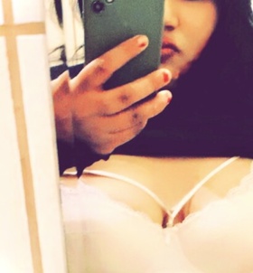 P�cs, Tinaa 06702176536