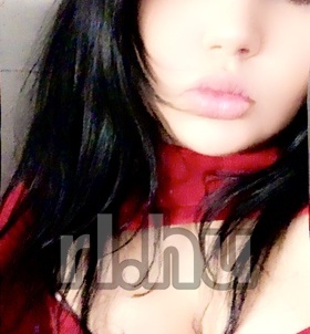 Tinaa Pécs szexpartner lányok