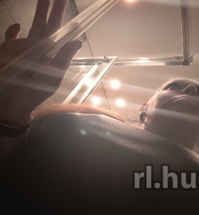 Tincsi (30+ éves) - Telefon: +36 30 / 718-1639 - Esztergom
