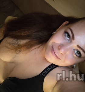 Tincsi (30+ éves) - Telefon: +36 30 / 718-1639 - Esztergom