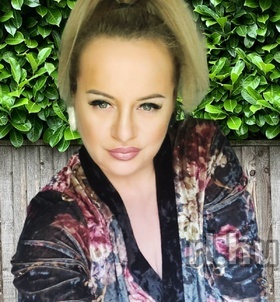 Tita Eger escort Mädchen