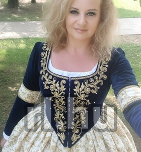 Tita (46+ éves) - Telefon: +36 20 / 439-1870 - Budapest, XI