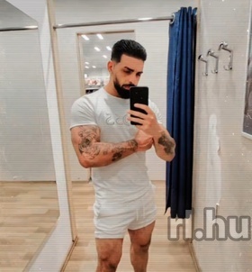 Sz�kesfeh�rv�r, TitkosV�gyak 06708578094