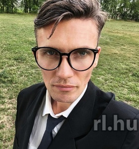 Tom42