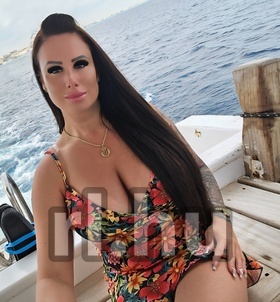 VadVanda24 Zalaegerszeg escort Mädchen