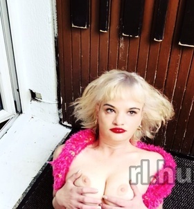 Vanda (34 éves) - Telefon: +36 30 / 826-9146 - Szolnok