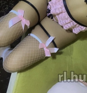 Vanessza (23 éves) - Telefon: +36 30 / 495-5705 - Szeged