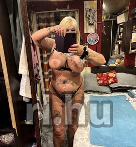 Monor, Vikt�ria40 06202597337