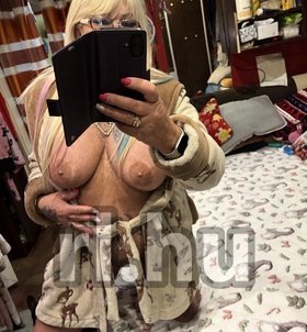 Monor, Vikt�ria40 06202597337 - Felt�ltve: N/A